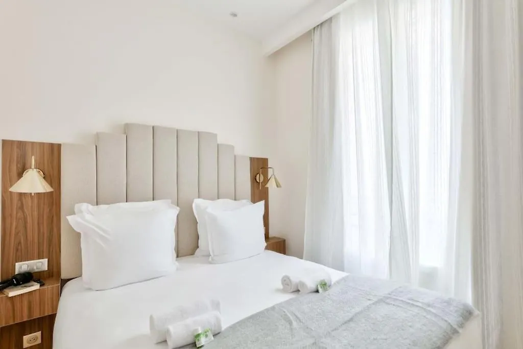 Апартаменты Luxurious & Peaceful - Near Le Marais - With Ac *